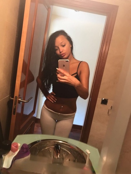 Cumhuriyet Escort Zarif ve Elit Bayan Ekaterina