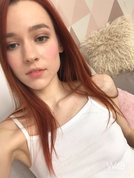 Acibadem Escort İnce Belli Fit Bayan Ezgi