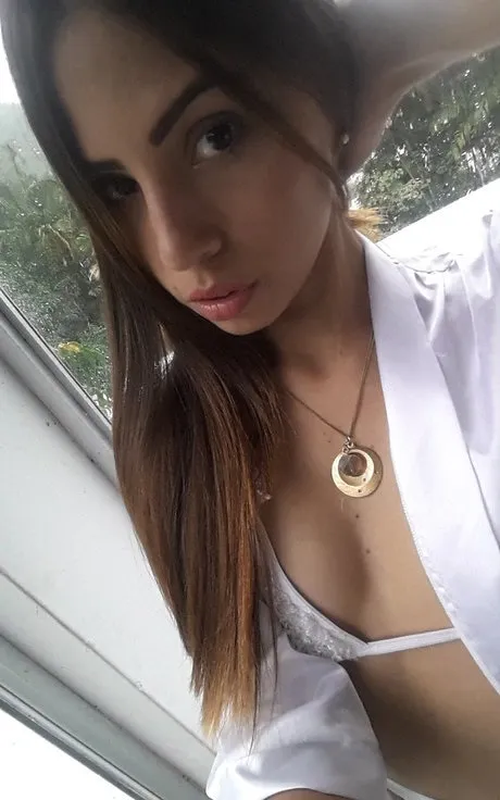 Irmak - Çekmeköy VIP Escort Bayan Modeli - Gerçek Fotoğraflı İlan